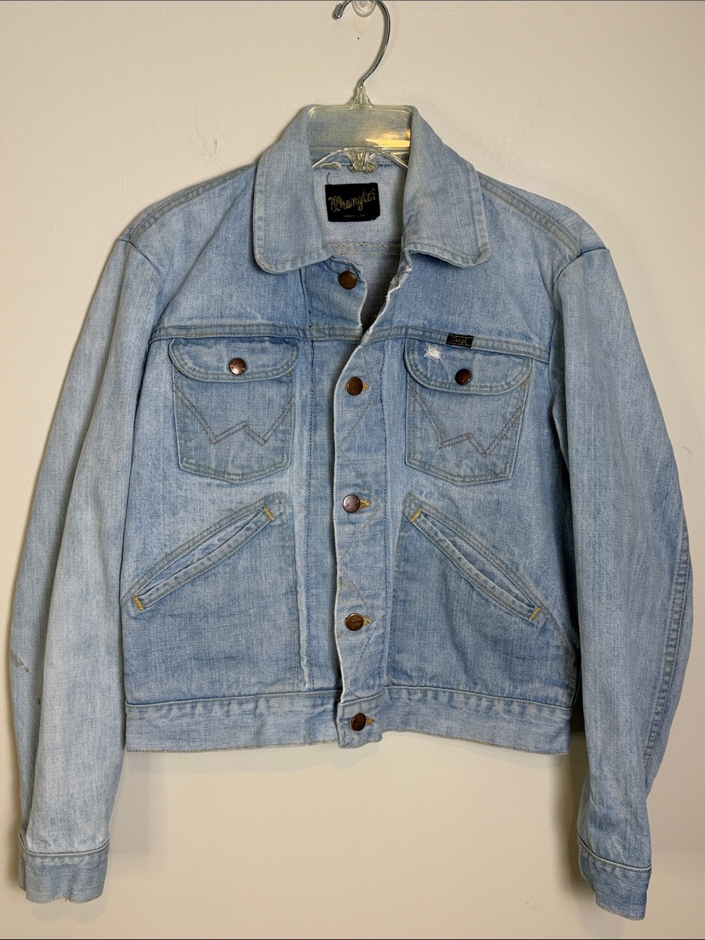 WRANGLER Vintage 1970s Denim Trucker Jacket, Unisex, Light Wash | Sz 40 (Med ?)